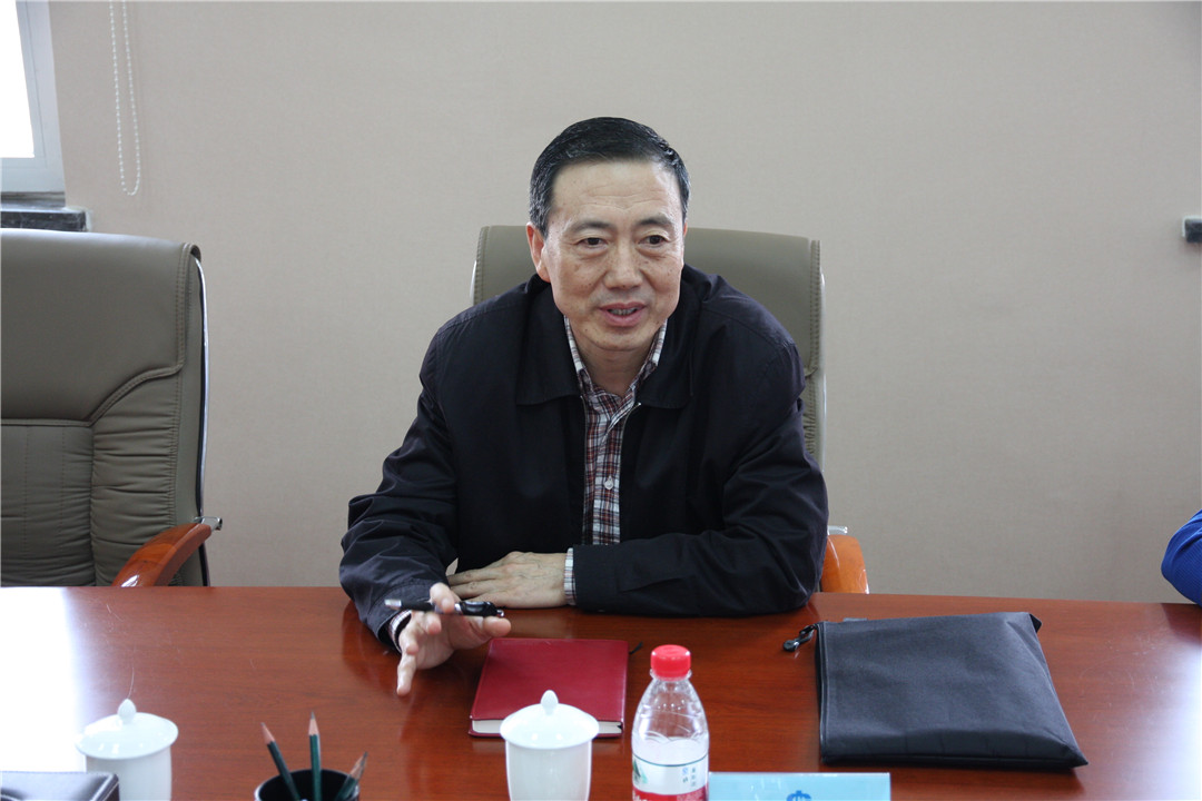 4月23日下午,集团公司第三督导组副组长郭坚,成员贾红玉到地